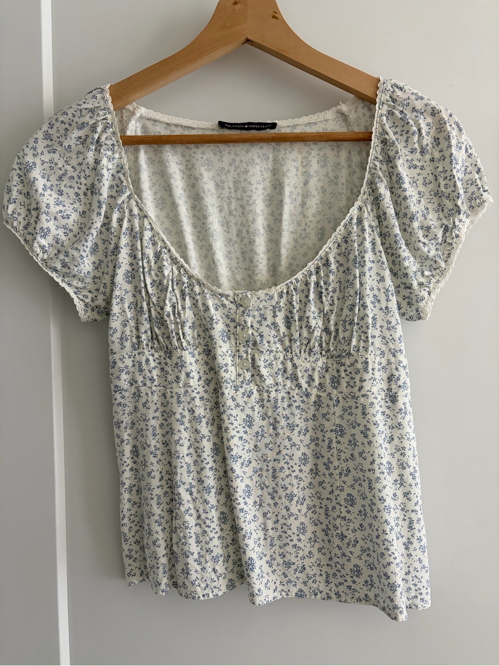 Brandy Melville Blue Floral Scoop-Neck Women’s Top